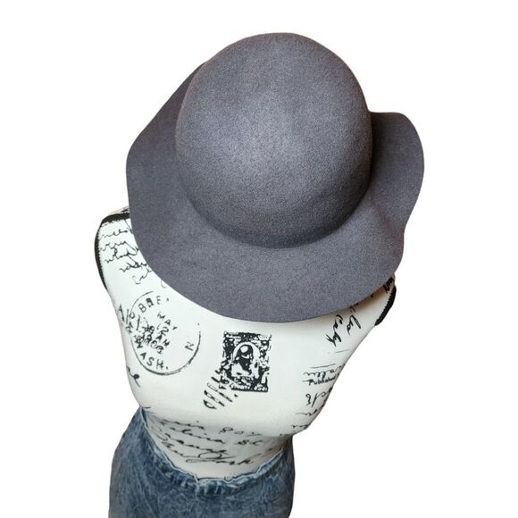 Staring At Stars Women's Gray Wool Hat - Picture 4 of 8